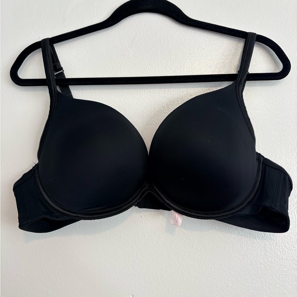 Cacique Black Smooth Plunge Bra - size 44B